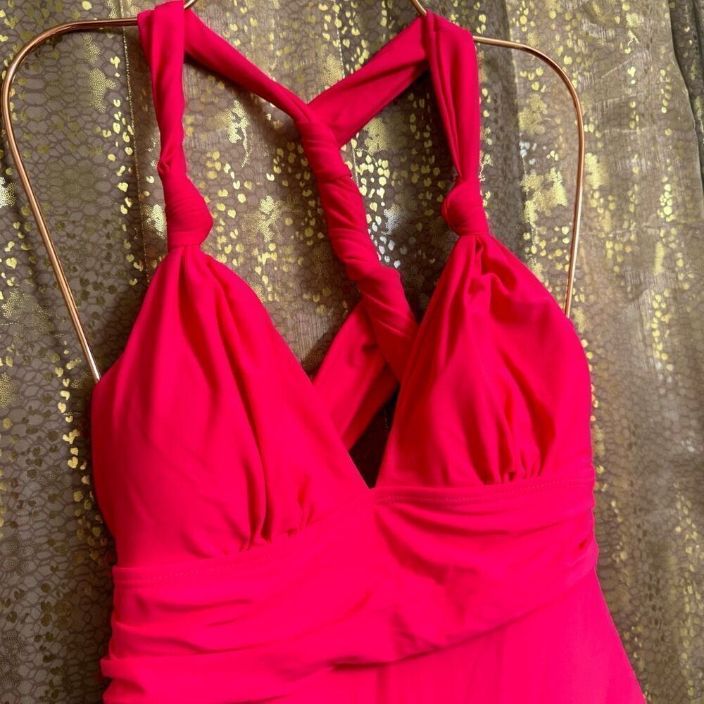 Womens Hot Neon Pink One Piece Twist Back Swimsuit Small NWOT - Picture 2 of 7
